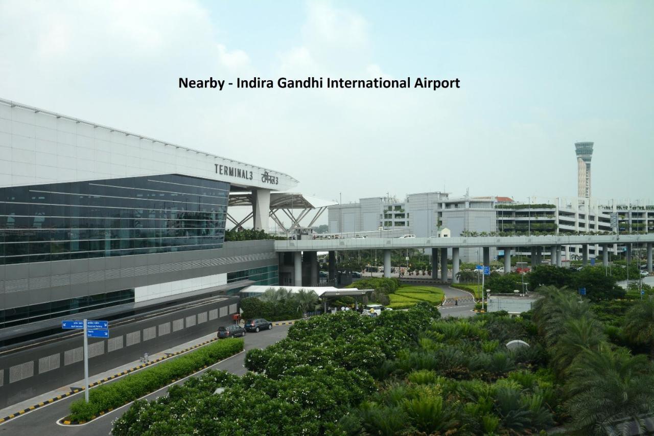 Hotel O Airport Plaza By Palace Új-Delhi Kültér fotó